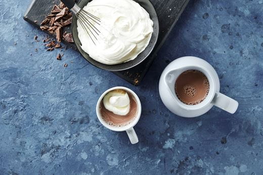 recipe image Varm chokolade med Cremefineskum