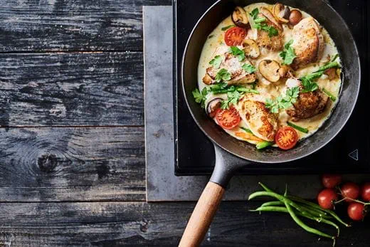 recipe image Cremet kylling med svampe og bønner